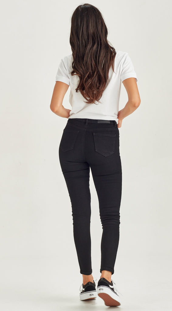 skinny black medium length jean