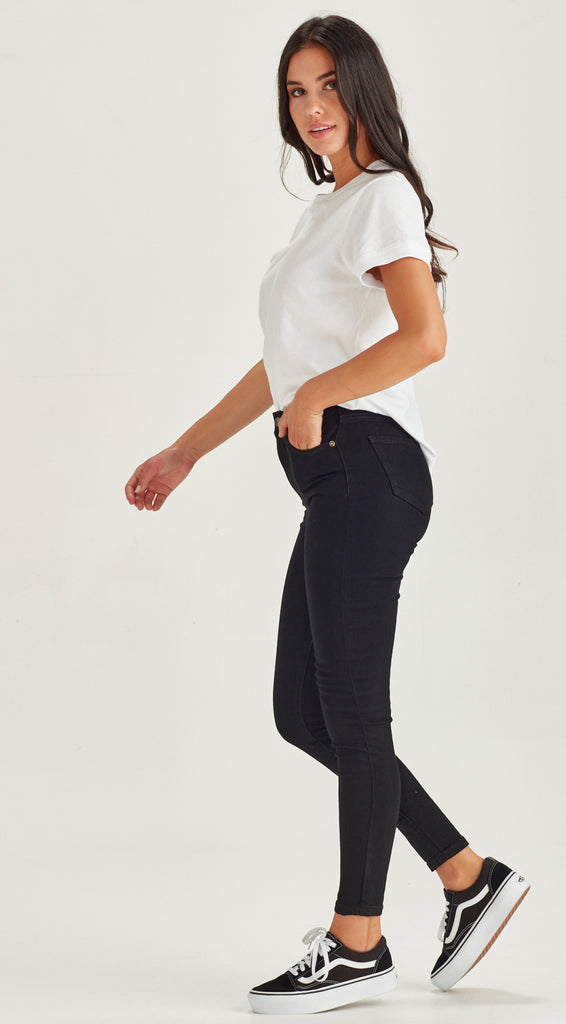 skinny black medium length jean